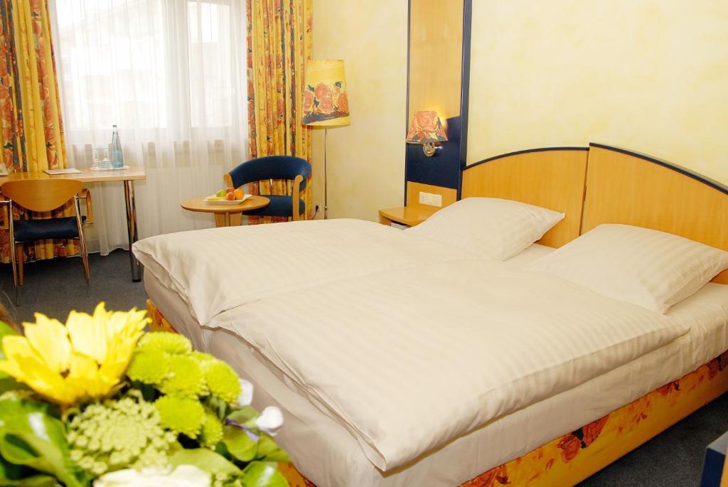 Hotel Graf Жак Офенбах Стая снимка