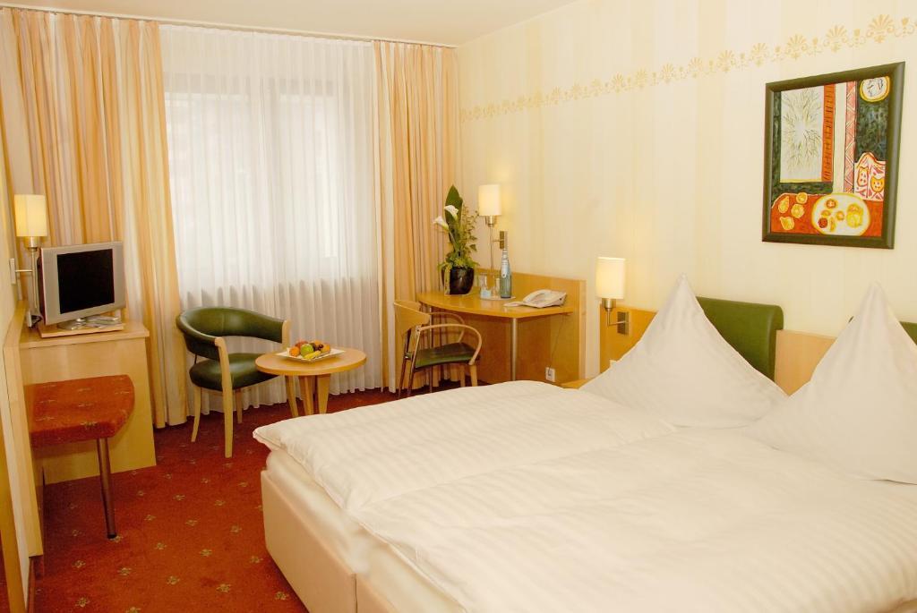 Hotel Graf Жак Офенбах Стая снимка