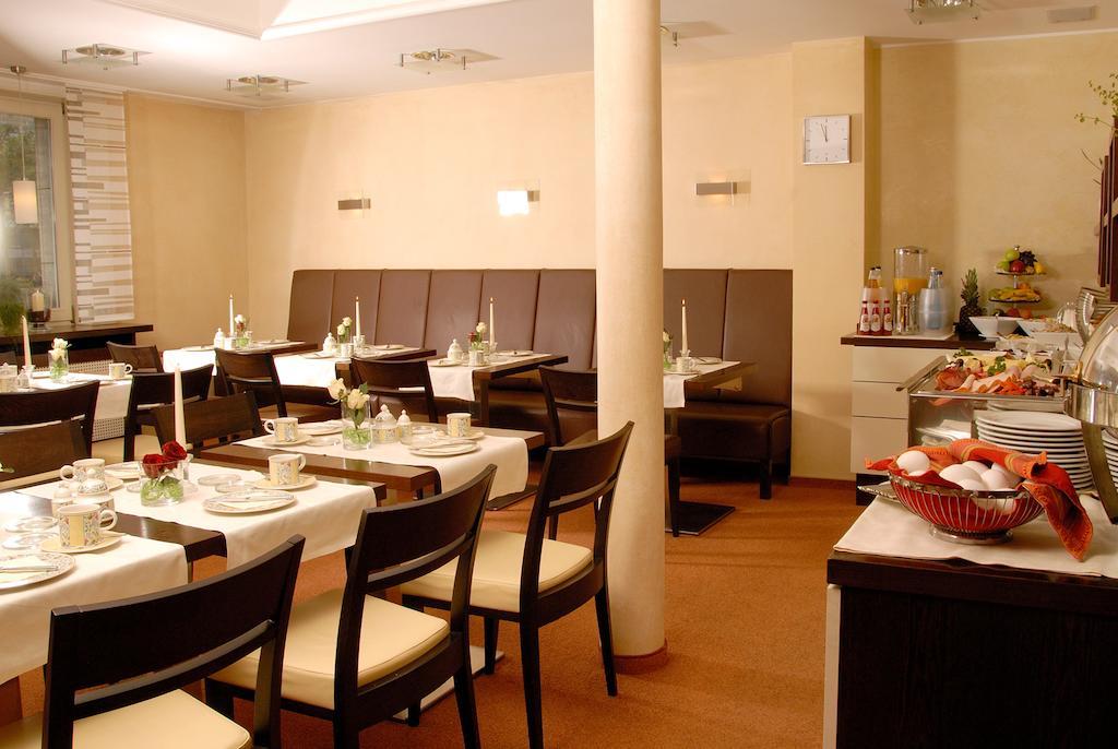 Hotel Graf Жак Офенбах Екстериор снимка